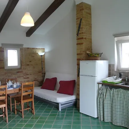 Guest house Podere Del Fagiano *